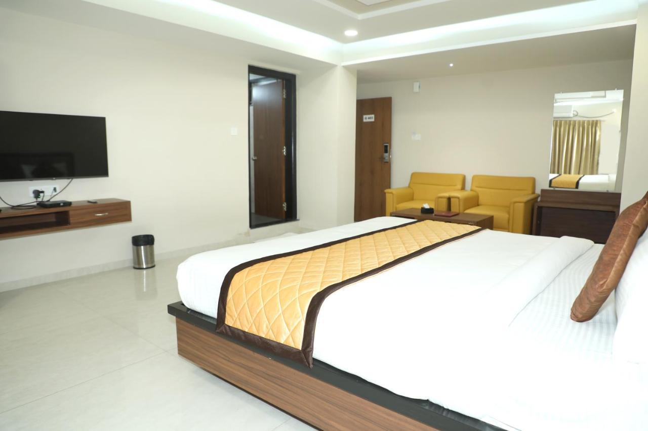 Vov Hotels Vijayapura Bijāpur Extérieur photo
