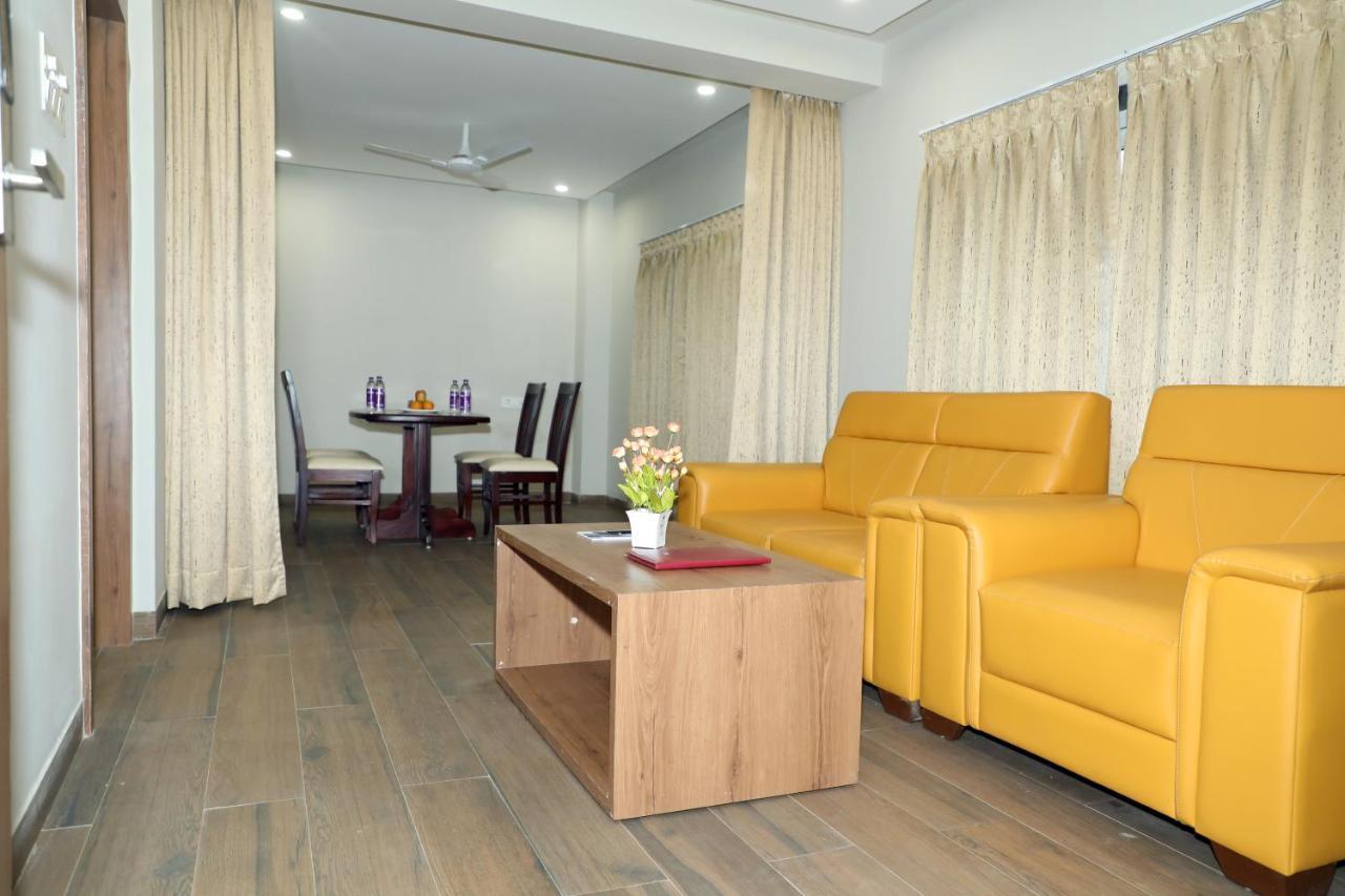 Vov Hotels Vijayapura Bijāpur Extérieur photo